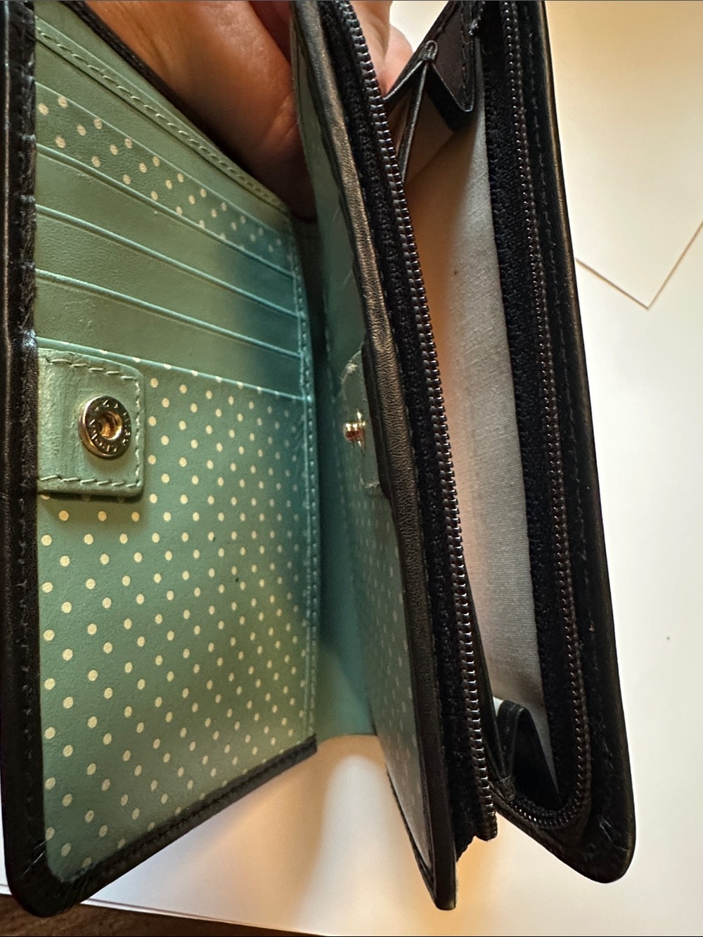 RADLEY LONDON Black Wallet with Mint Dog Motif - Picture 6 of 10